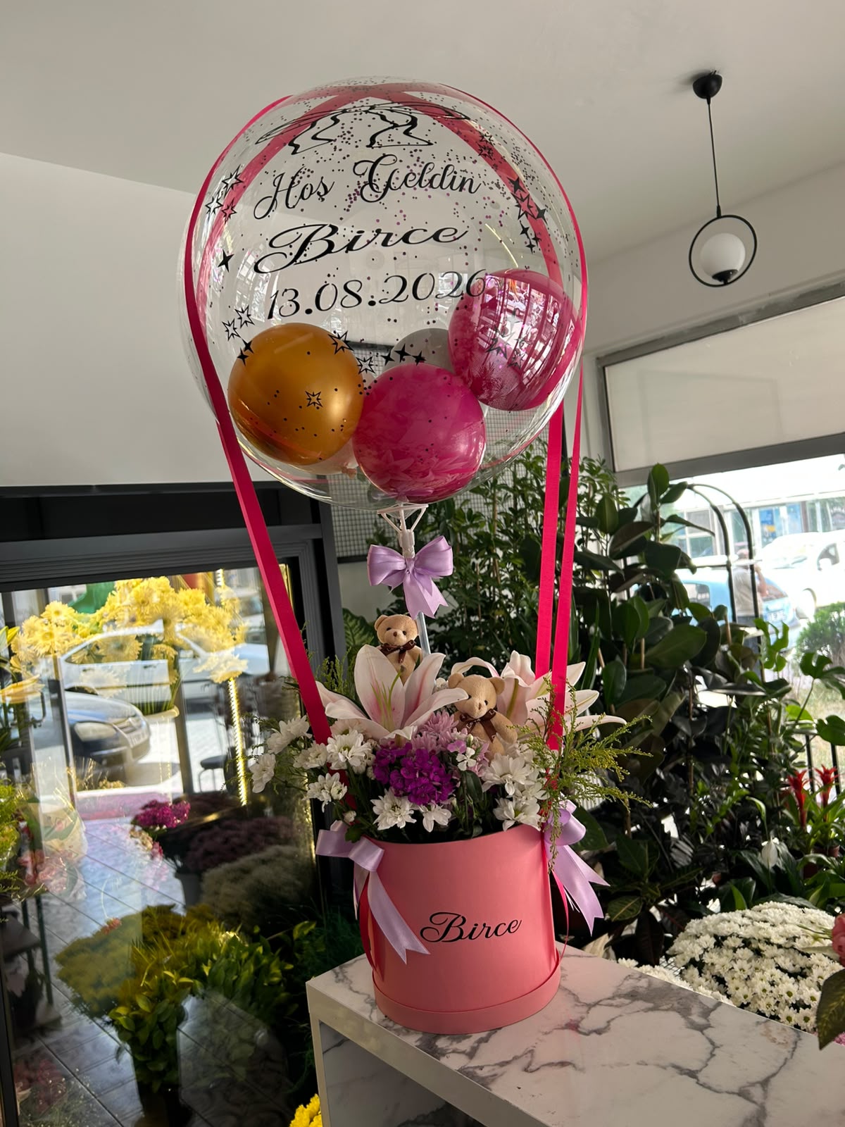 Balonlu Canlı Çiçek Bebek Kutusu
